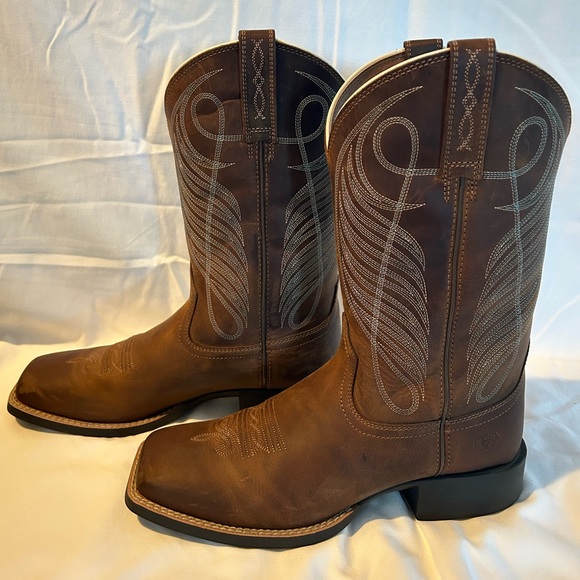Ariat Women’s Round Up Wide Square Toe Western Boots (NWT) - Picture 5 of 10